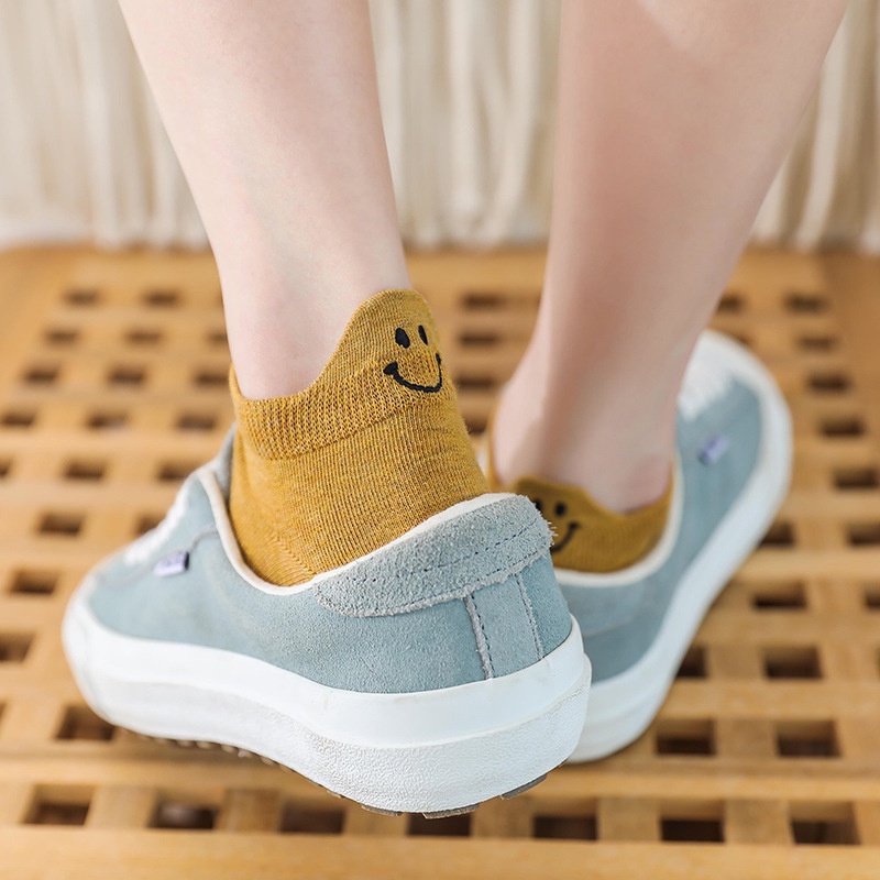 Vớ cotton cổ thấp màu trơn thêu họa tiết mặt cười dễ thương chống trượt dành cho nữ sinh