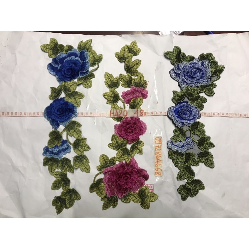 Hoa thêu cánh nổi H420