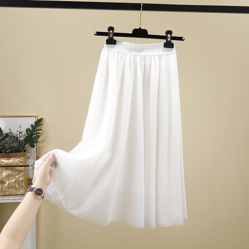Chân váy xòe dài, chân váy voan nhiều lớp cạp chun co giãn, kiểu dáng trẻ trung, dễ phối đồ