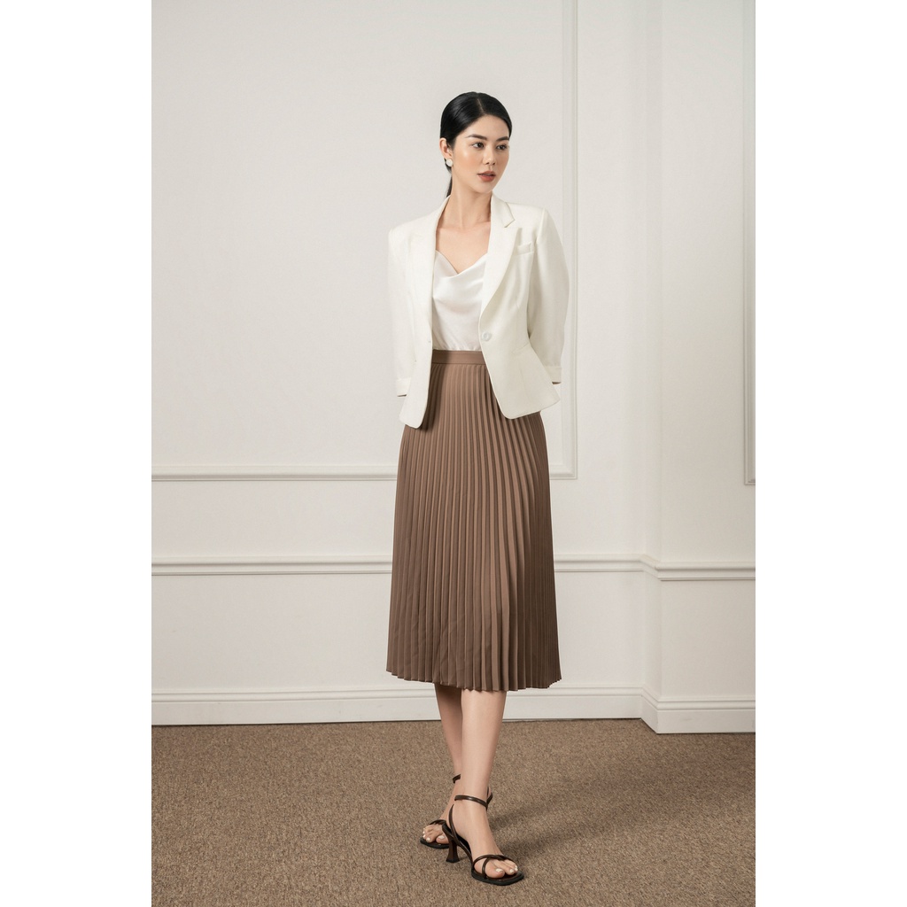Áo blazer nữ dáng ngắn tay lỡ Eva de Eva 22SBLE006T
