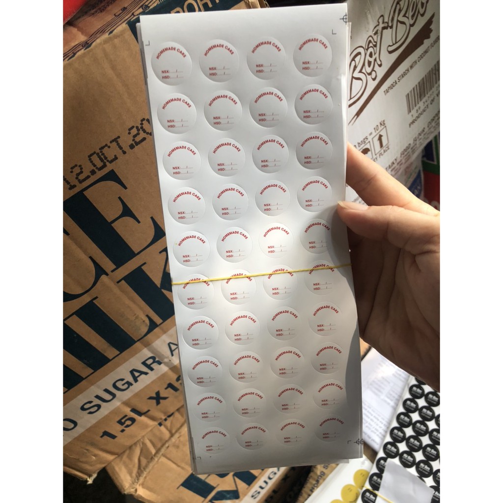 Tờ 40 con Tem Homemade Cake Cỡ 2cm Màu trắng chữ Đỏ