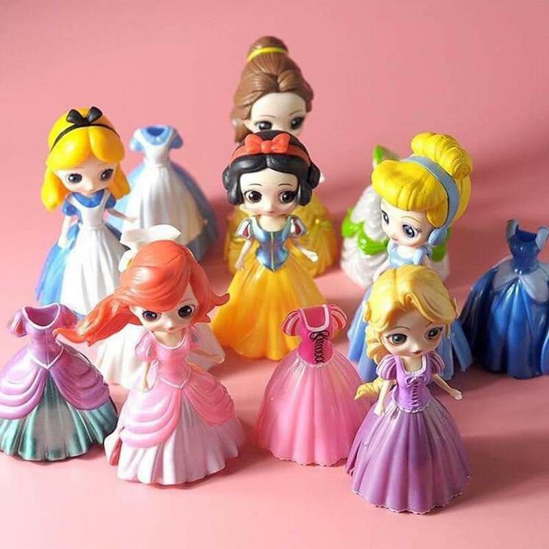 Set 6 công chúa Disney siêu xinh kèm 18 váy