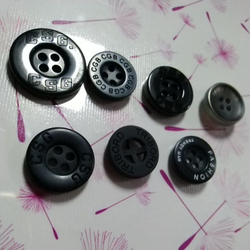 K9835R Set 5 cúc áo màu đen
