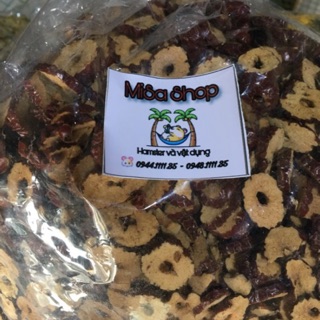 Táo đỏ cắt lát