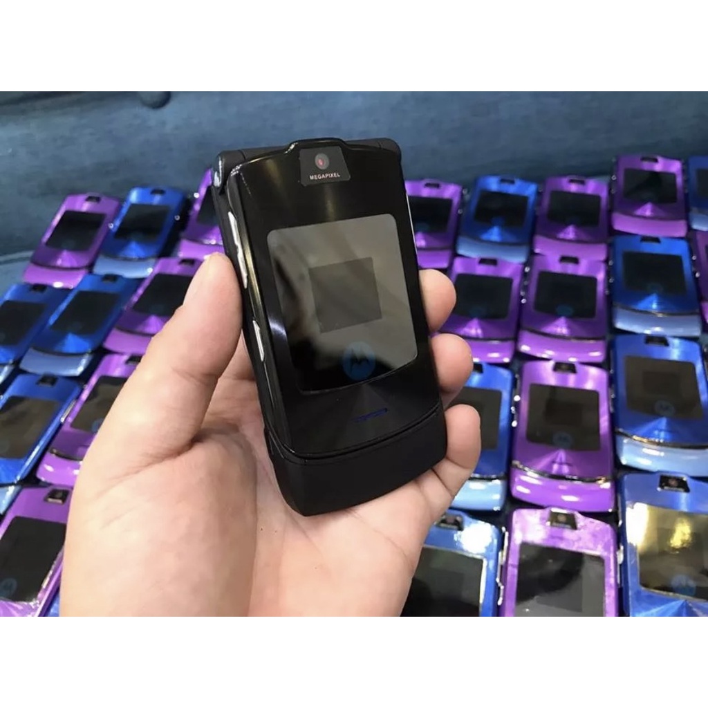 Motorola V3i nắp gặp thiết kế độc đáo sang trọng bàn phím thép