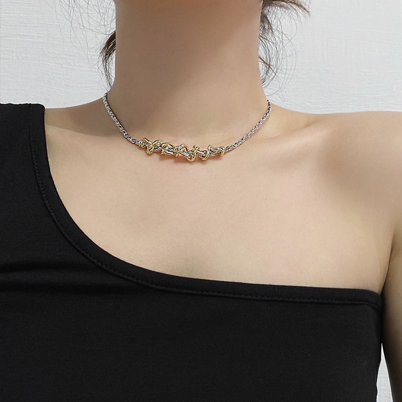 Dây Chuyền Kim Loại Dạng Xoắn Màu Sắc Tương Phản Phong Cách Hàn Quốc 19A1426