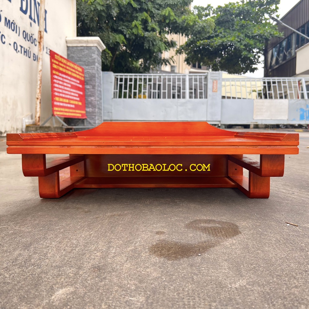 Bàn thờ treo tường gỗ sồi nhiều kích cỡ 2 màu Đỏ và Vàng