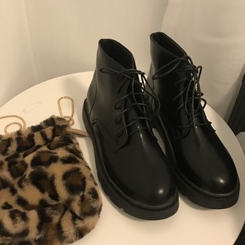 Giày Boots Classic
