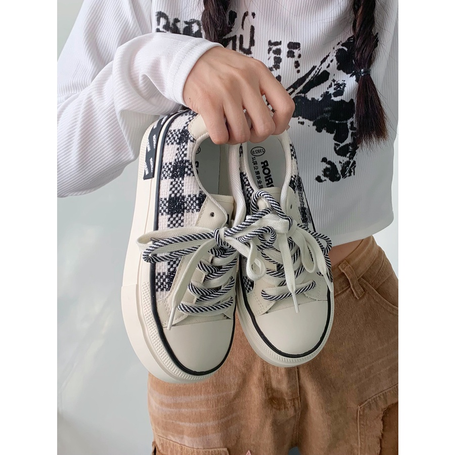 Giày thể thao nữ dây kép thêu caro, sneaker vải canvas, giày sneaker mũi nhọn đế 4cm