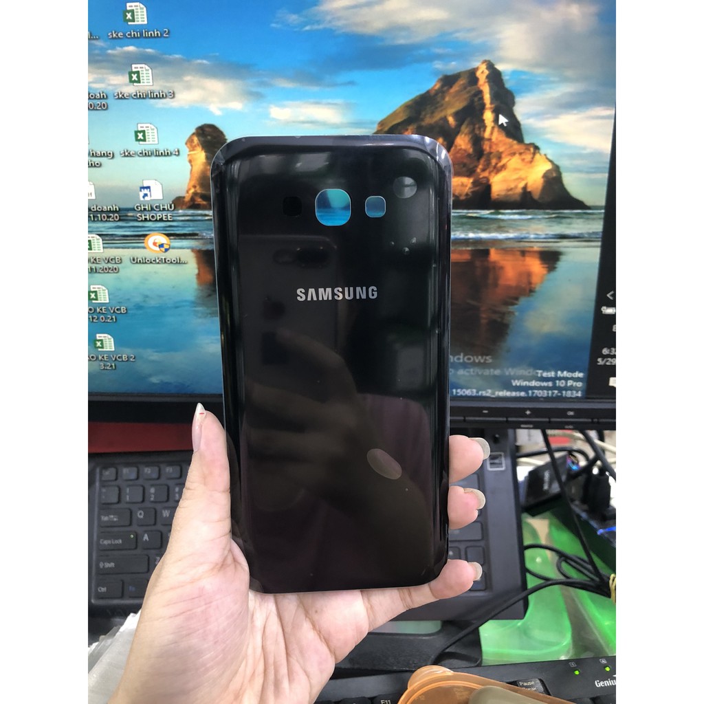 NẮP LƯNG SAMSUNG A720