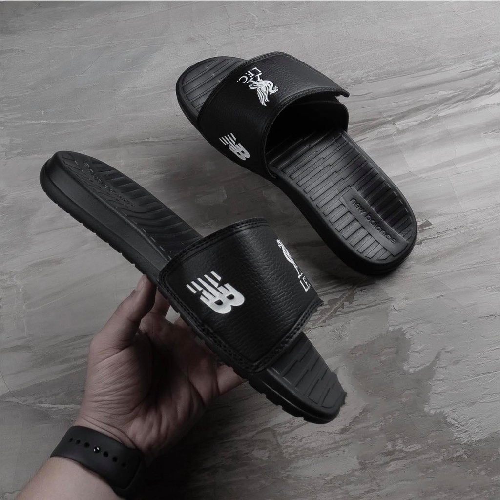 Dép quai dán New Balance x Liverpool Đen