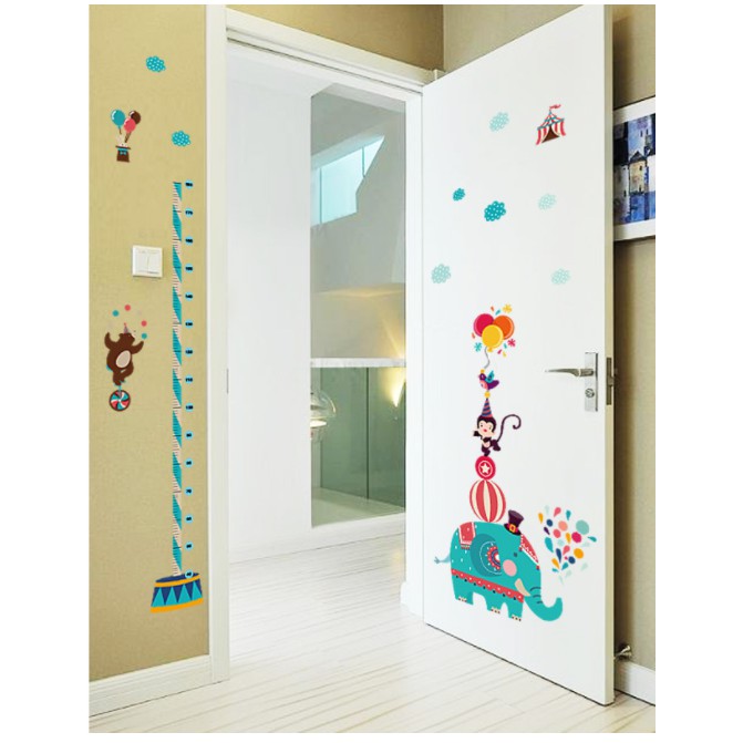 Decal dán tường thước đo chú voi và khỉ