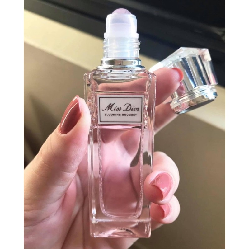 Nước hoa dạng lăn Miss Dl0R Blooming Bouquet 20ml dành cho nữ