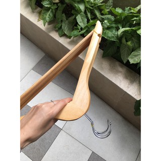 Móc gỗ treo quần áo