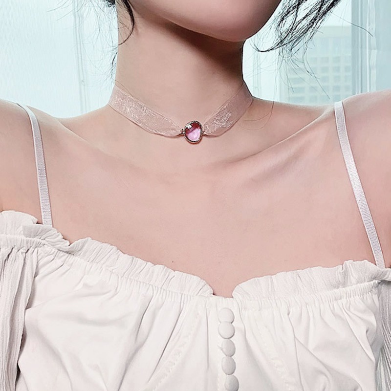 Vòng cổ thời trang đính đá thạch anh tím