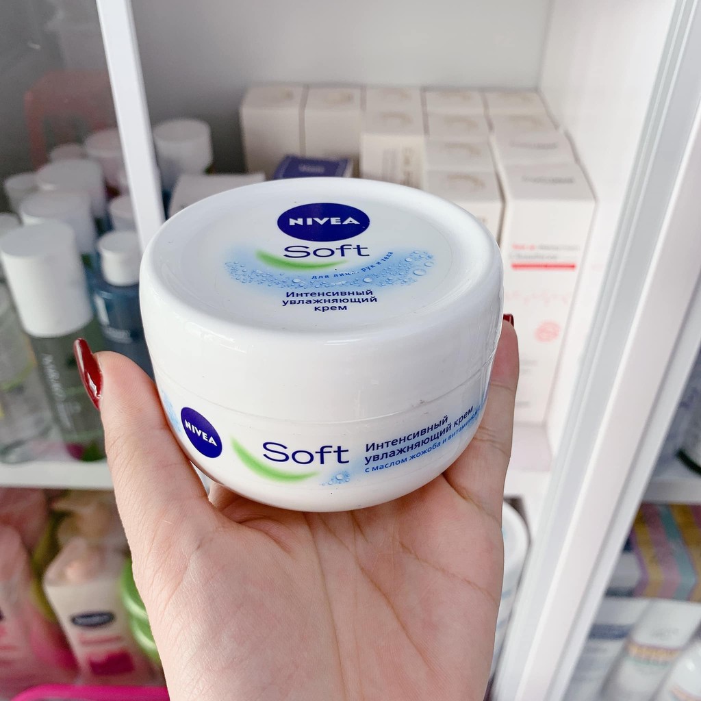 Kem Dưỡng Ẩm Nivea Soft 200ml - Dùng Được Cho Cả Mặt Và Body