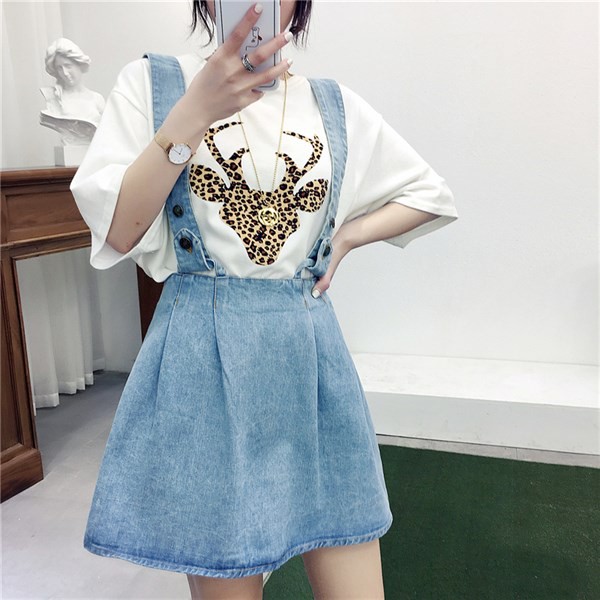 Đầm yếm bò xòe
