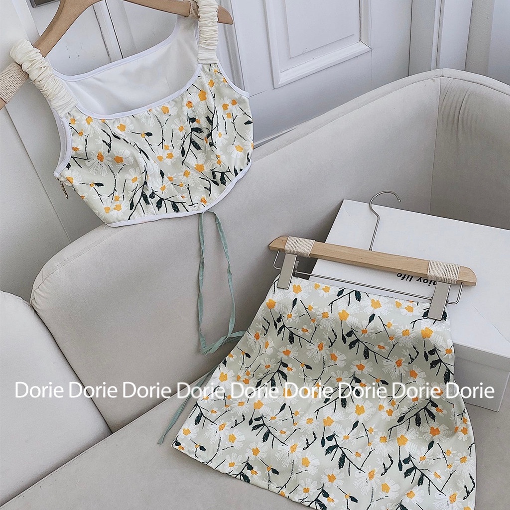 Set Croptop 2 Dây Hoa Nhí Kèm Chân Váy Freesize