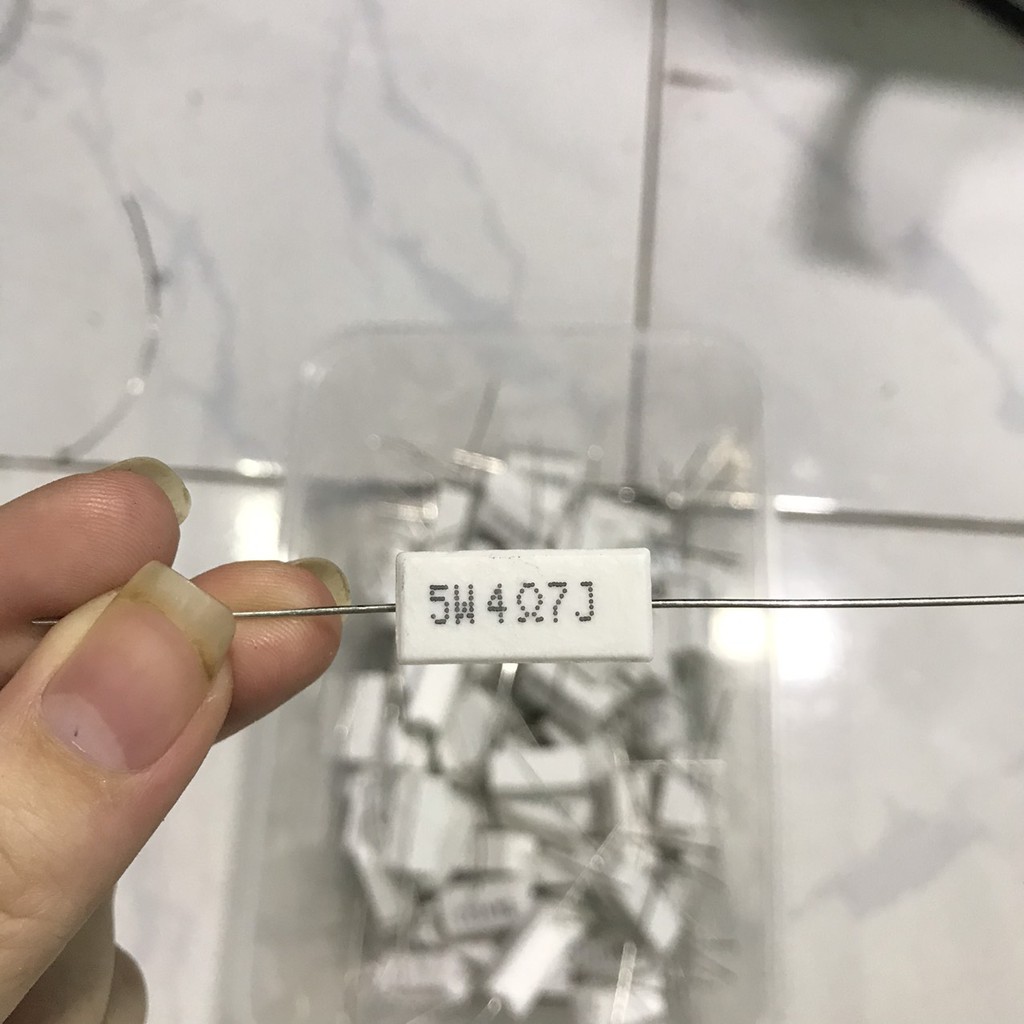 điện trở sứ 5w 4Ohm - ( 1con / 1,700đ)