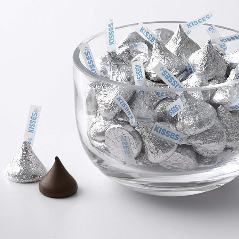 Kẹo Socola sữa Hershey's Kisses Milk Chocolate 306g (Mỹ)