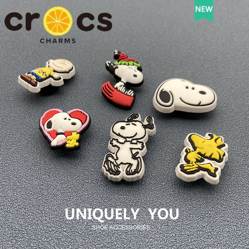 Móc Khóa Gắn Giày Crocs Hình Chú Chó Snoopy Dễ Thương DIY