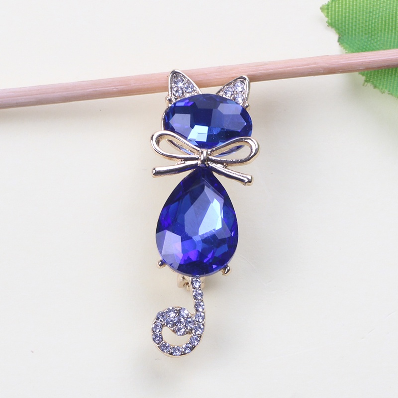 Ghim Cài Áo Hình Mèo Đính Đá Dễ Thương