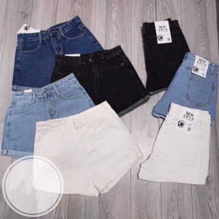 Quần short còn duy nhất size M