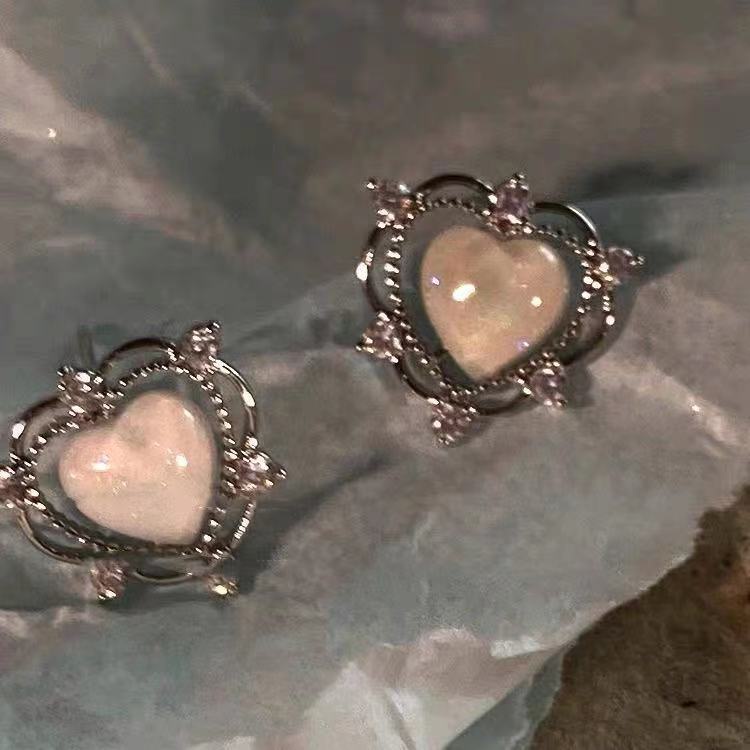 Khuyên tai hình trái tim đính đá lấp lánh thiết kế tinh tế 19456