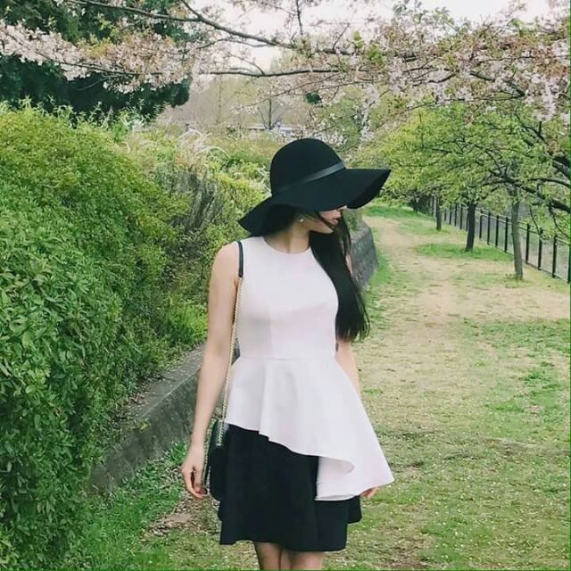 Váy thiết kế cực sang chảnh