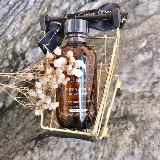 serum dưỡng sáng da is clinical super serum
