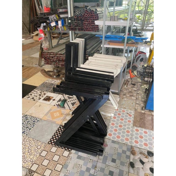 Bàn làm việc , bàn học sinh K U Z mặt bàn gỗ MPF khung sắt phun sơn tĩnh điện