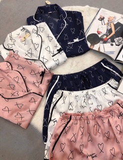 Bộ pyjama lụa đùi mặc nhà