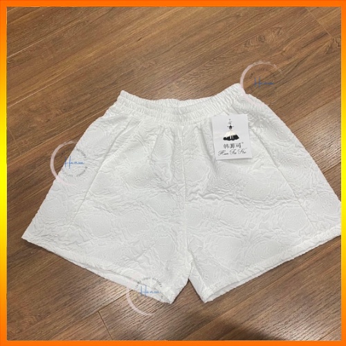 Quần Short Nữ In Hoa Nổi Cạp Chun Bản To Dáng Phồng Điệu Đà Sang Chảnh Có Túi Bên Hông Hanva