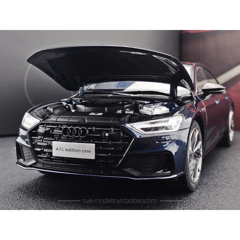 Mô hình xe sedan Audi A7L  tỉ lệ 1:18