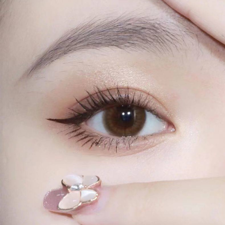 Mascara đầu cọ nhỏ màu sắc tự nhiên lâu trôi chống thấm nước và mồ hôi hiệu quả WINK