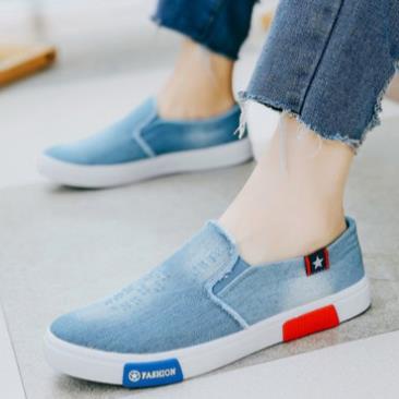 _Giày Lười Vải Bò Nam Màu Xanh Nhạt Dáng Hàn Quốc Spiso045 !