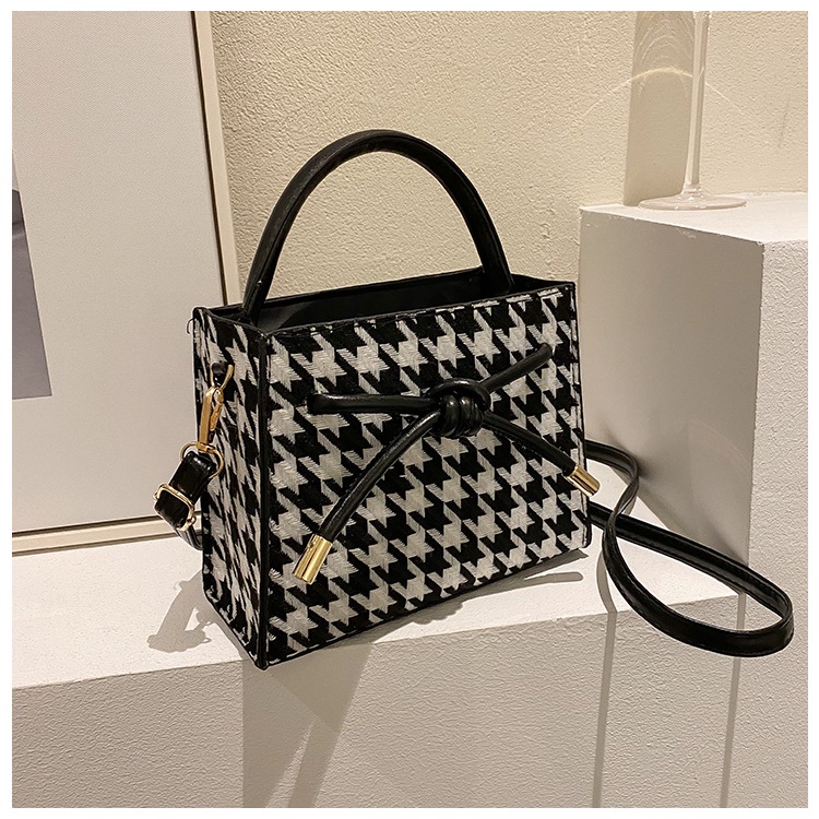 Túi Đeo Vai Hình Vuông Nhỏ Vải Len Đính Nơ Kiểu Nước Ngoài Mẫu Mới 2022 Thời Trang Mùa Xuân Cho Nữ