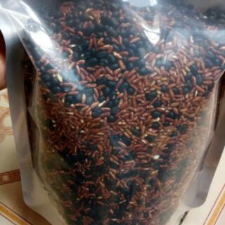 TRÀ GẠO LỨT LẪN ĐỖ ĐEN RANG