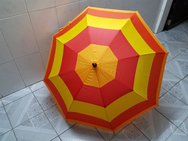 Dù ngũ sắc che mưa nắng ,đường kính 120cm,dài 95cm