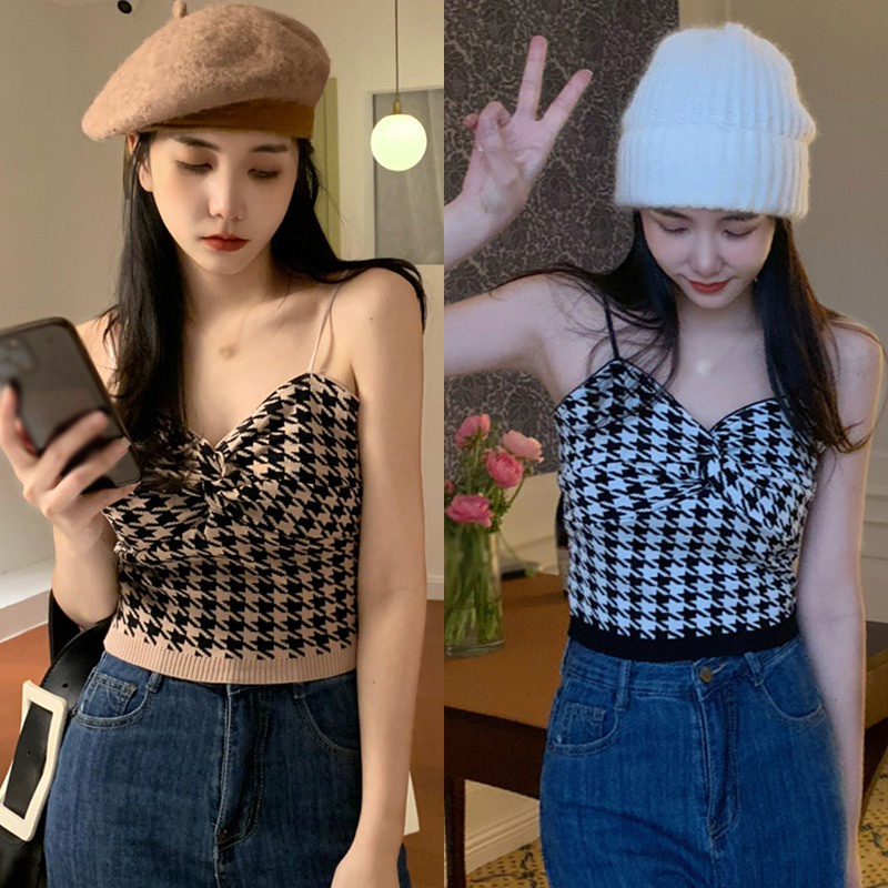 Áo Croptop Hai Dây Cổ Chữ V Gợi Cảm Cho Nữ