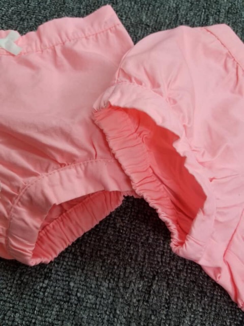 Quần short bé gái sz nhí Carter’s