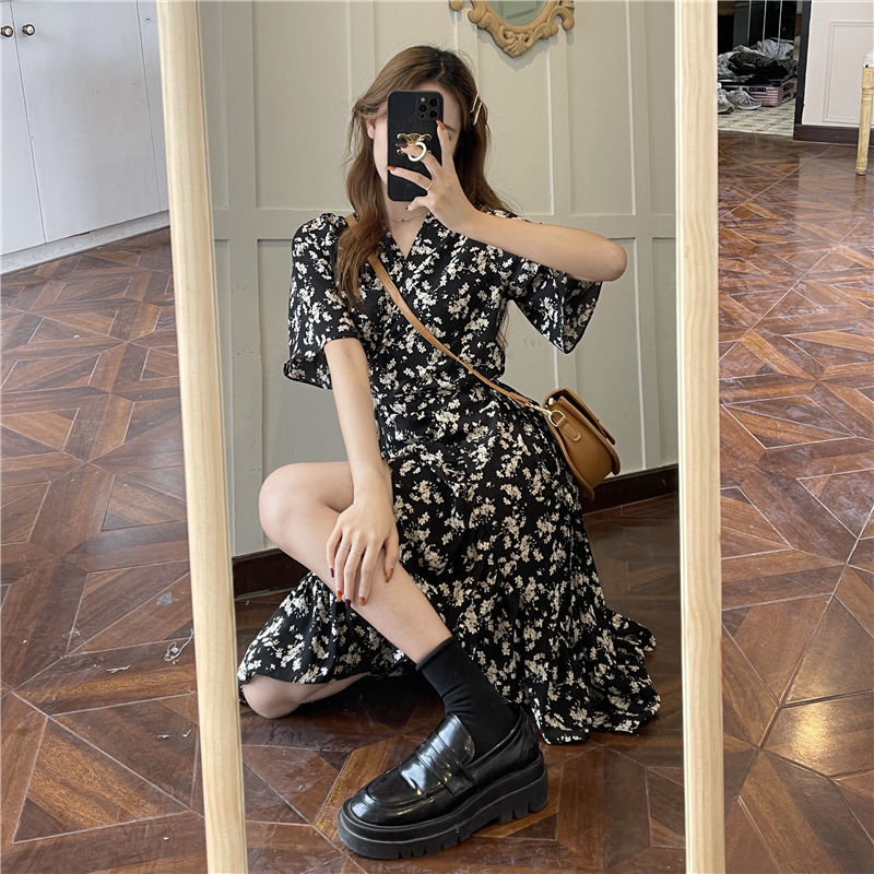 Đầm Tay Ngắn Hoạ Tiết Hoa Phong Cách Retro Nữ Tính Thanh Lịch