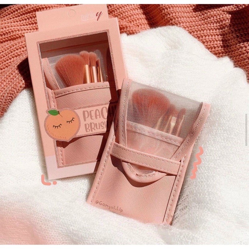 Bộ cọ trang điểm Peachy Brush Set 5 cây tone Cam đào