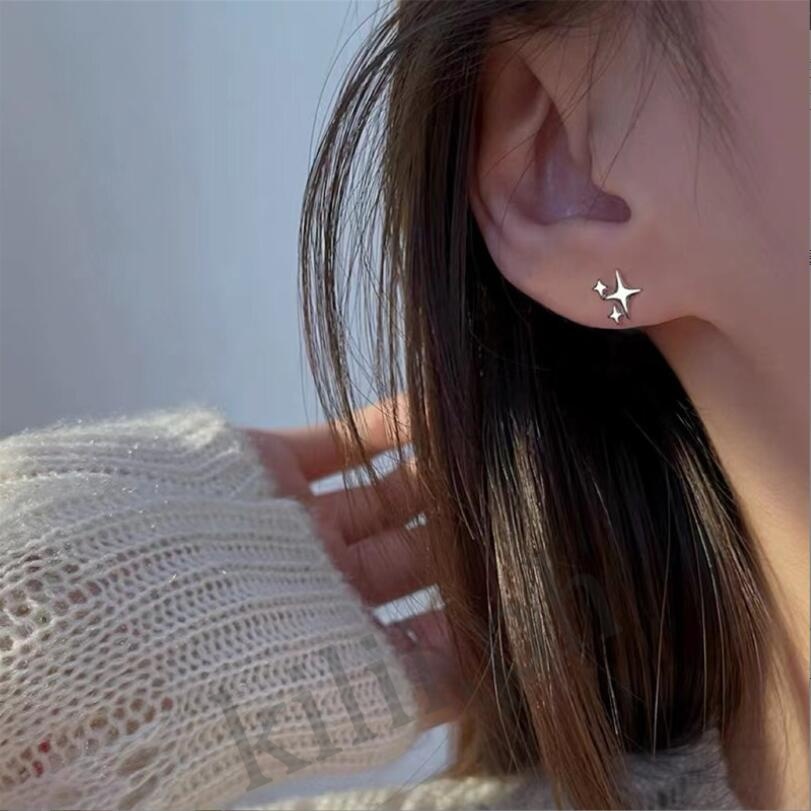 Đôi Bông Tai Mạ Bạc 925 Hình Ngôi Sao Năm Cánh Thời Trang Cho Nữ