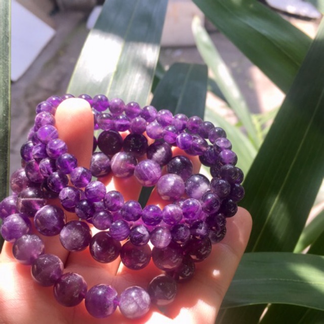 Vòng tay phong thủy đá thạch anh tím