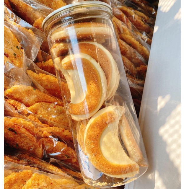 Bánh Sữa Mặt Trăng