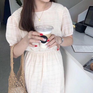 Đầm midi nude nơ lưng