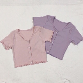 Áo croptop phối nút