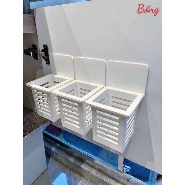 Set 3 giỏ treo có lỗ thoát nước thật sự hiệu quả (giữ cho vật dụng luôn khô ráo,sạch sẽ)