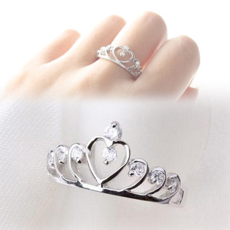 Nhẫn mạ bạc vương miện khắc trái tim xinh xắn